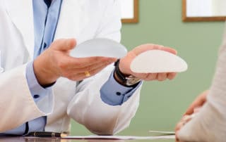 Brust OP Spezialist Dr. med. Patrick Bauer